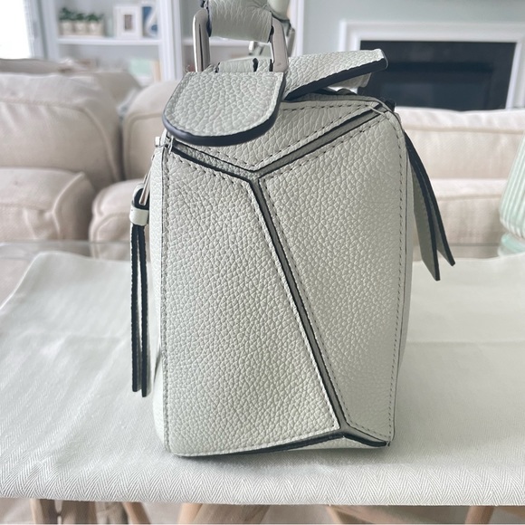 Loewe Small Puzzle Bag in light Celadon - Picture 5 of 14